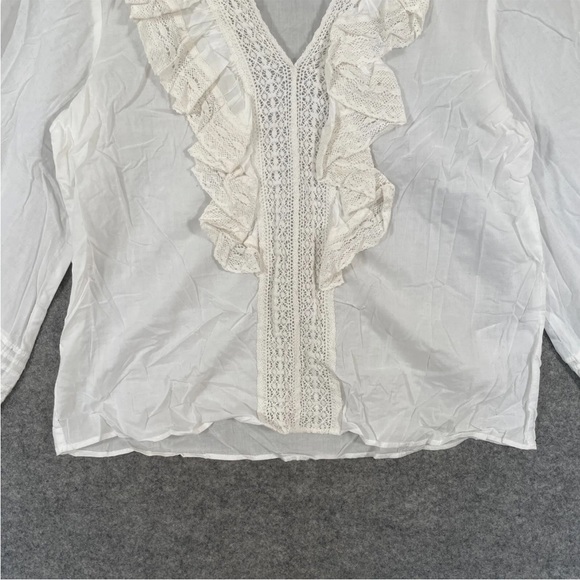 H&M Blouse Size UK 6 Womens White Embroidered Long Sleeve V Neck Ruffle Pullover - Picture 5 of 10